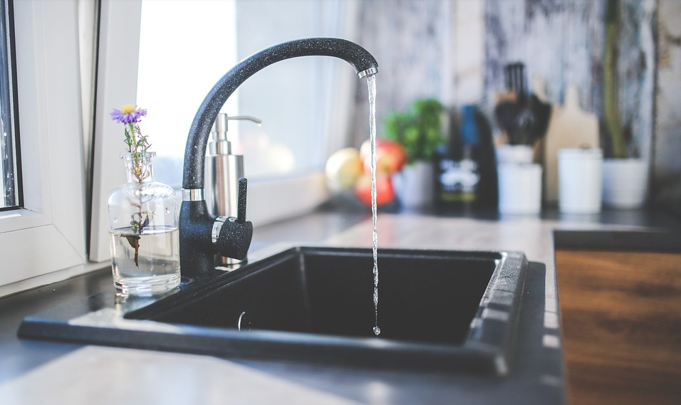 kitchen faucet